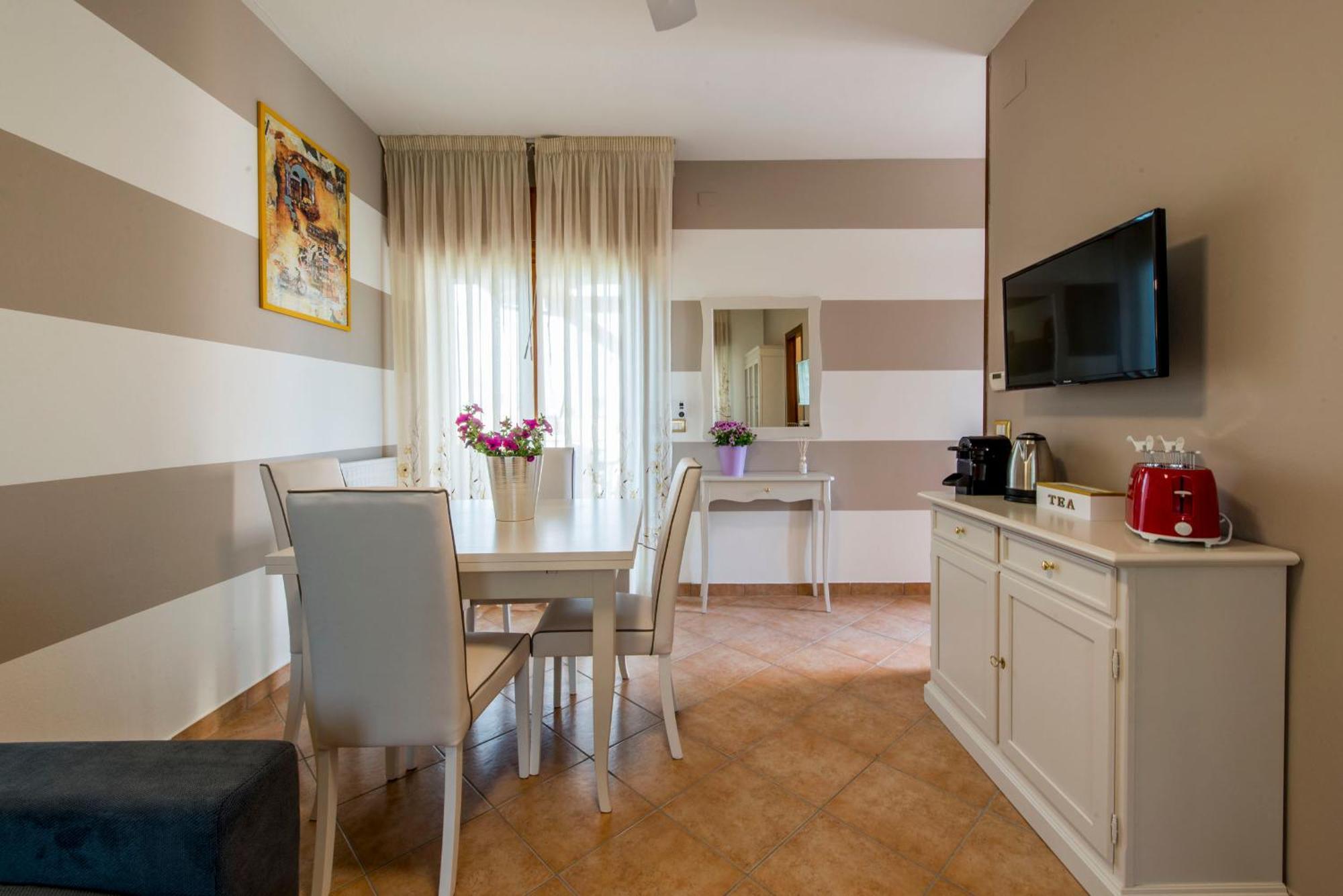 Italianflat - Peschiera Residence Peschiera del Garda Exterior foto